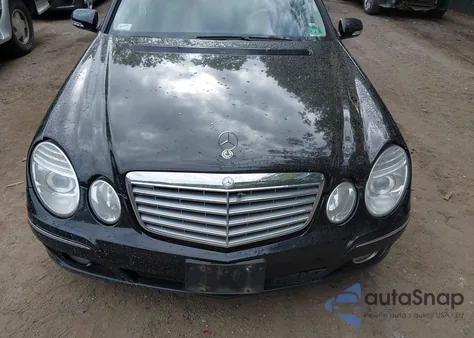 2008 Mercedes-Benz E 350 4Matic из США, поврежденный, VIN WDBUH87XX8B331162